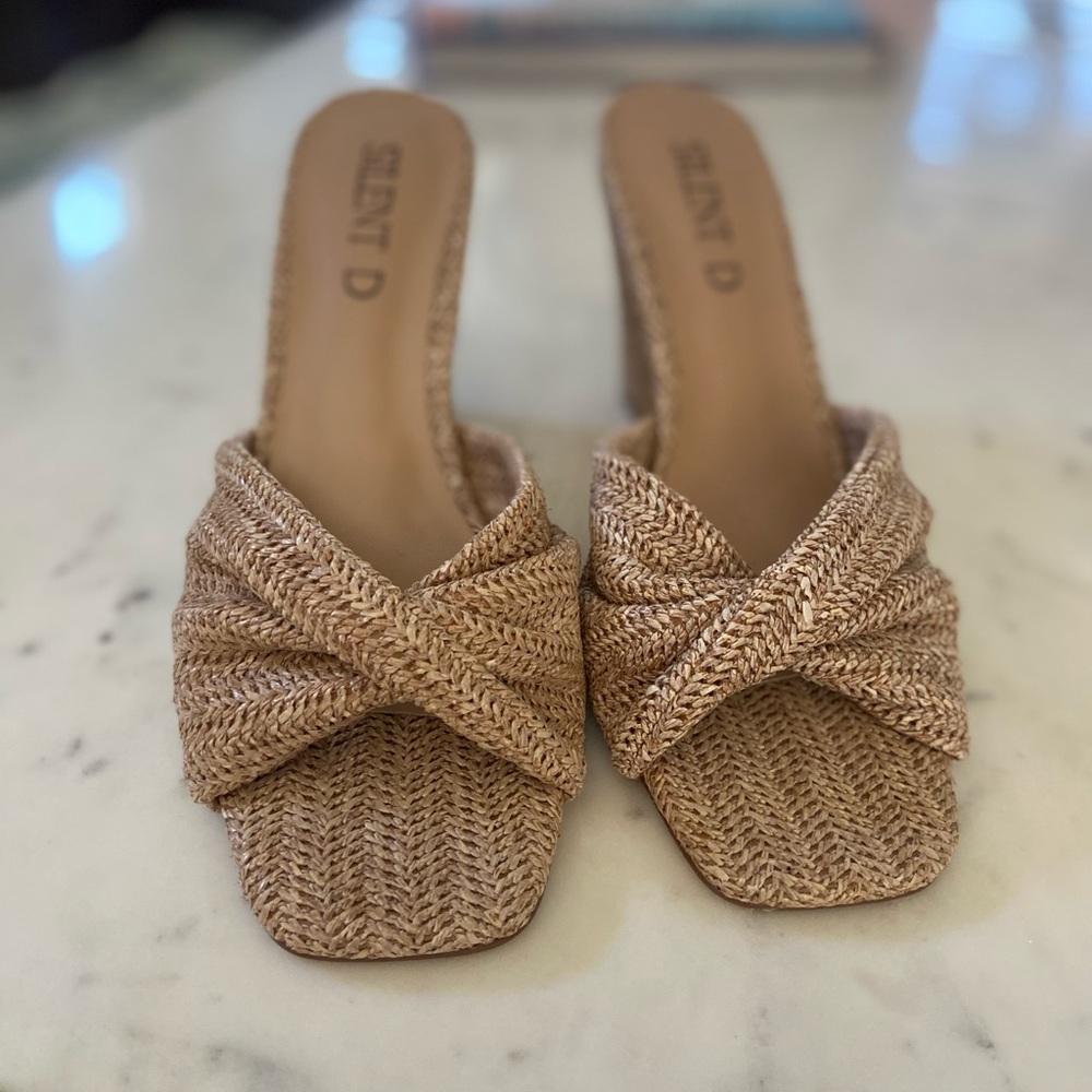 Silent D Katia Wedge